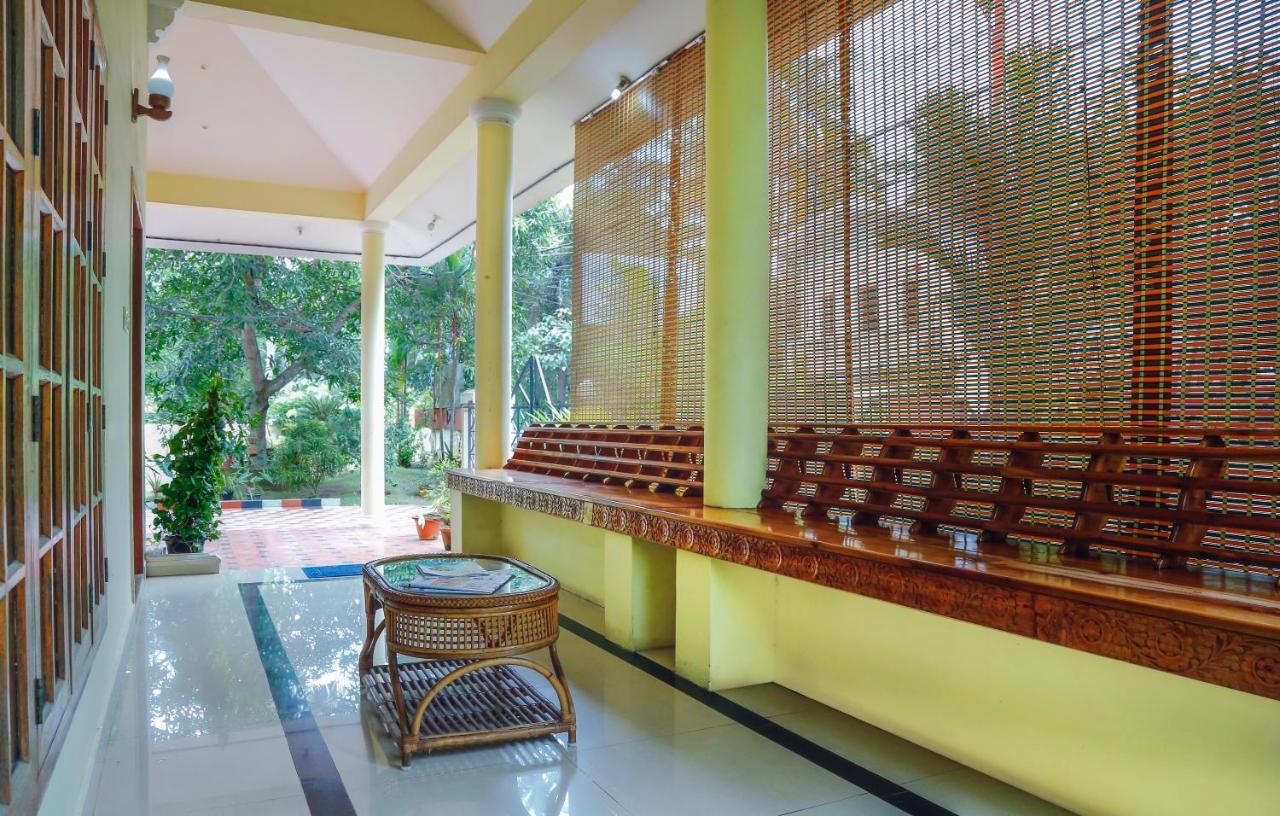 La Exotica Hotel Varkala Esterno foto
