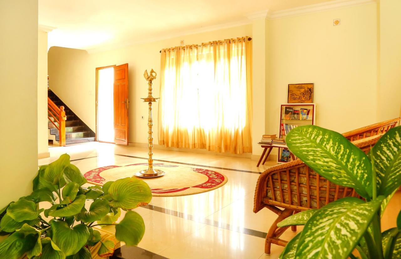 La Exotica Hotel Varkala Esterno foto