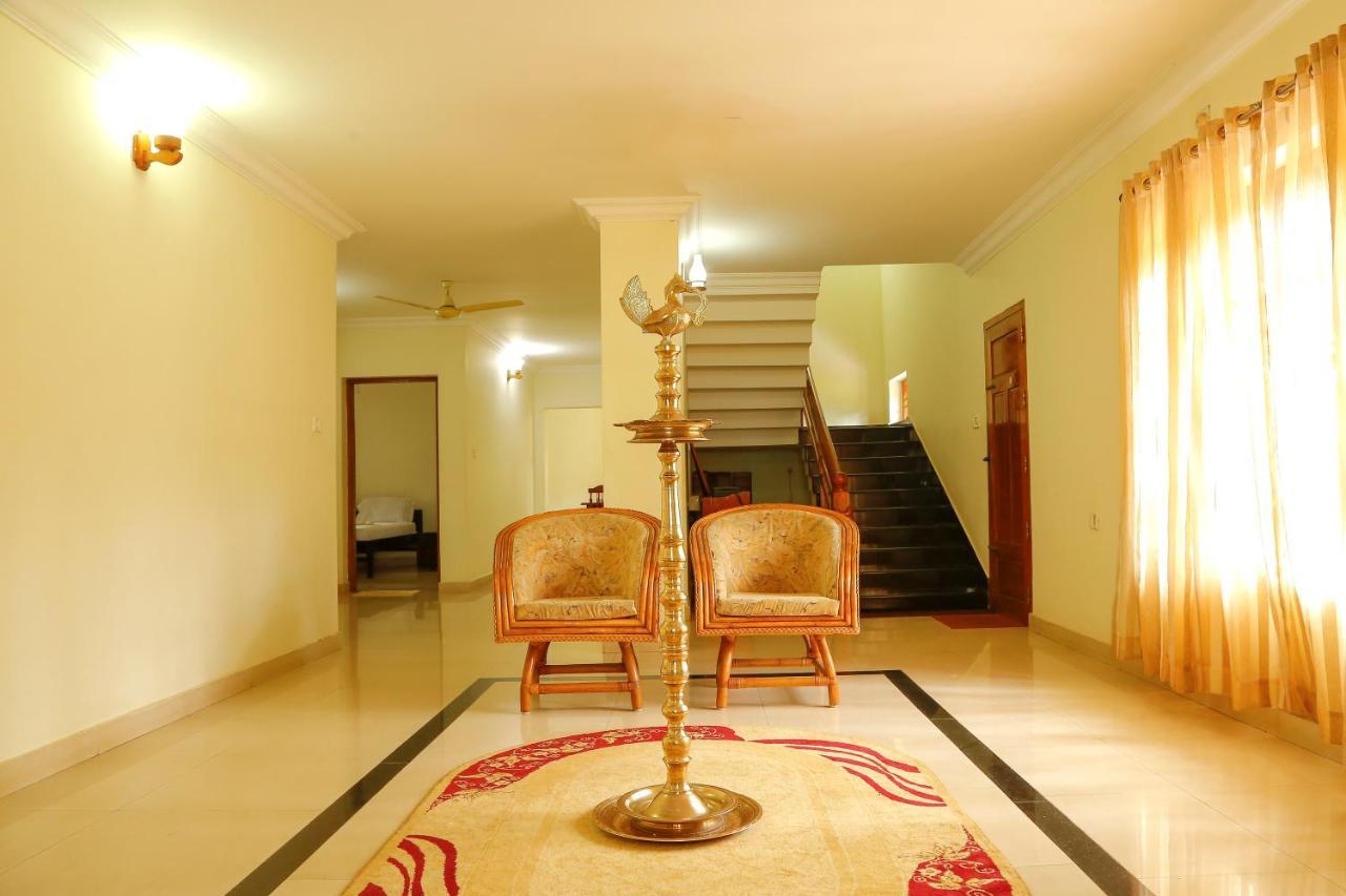 La Exotica Hotel Varkala Esterno foto