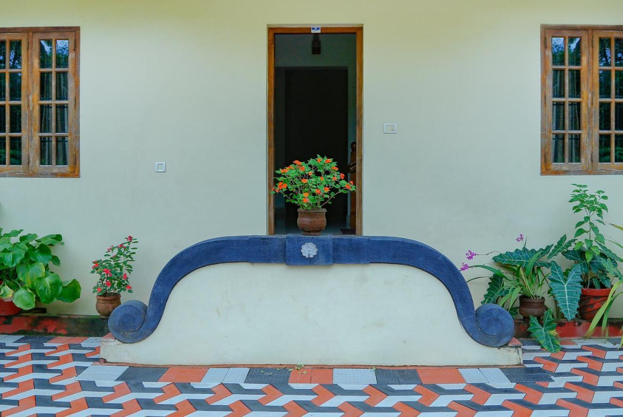 La Exotica Hotel Varkala Esterno foto